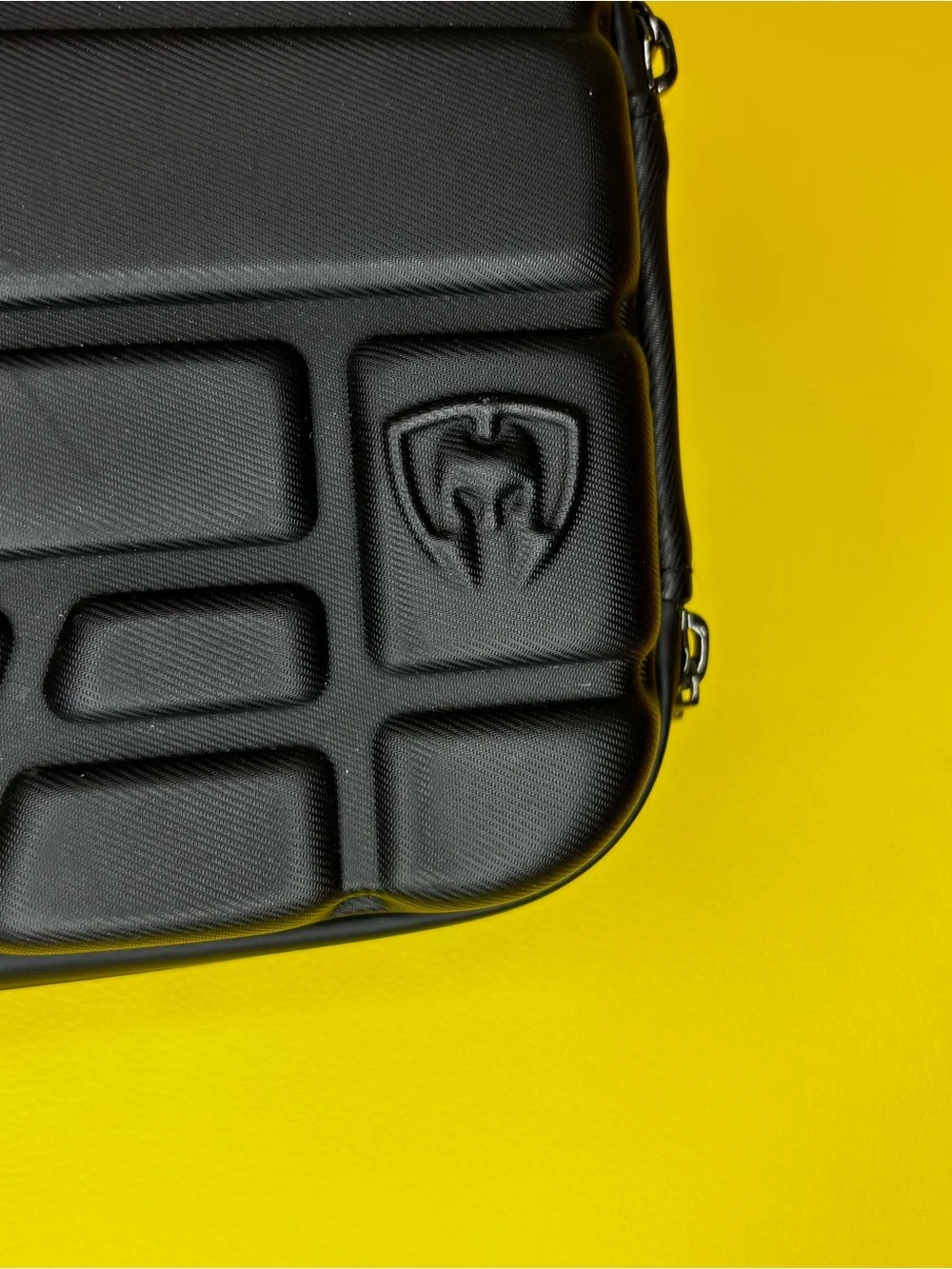 CASEMATIX‎ Compact Locking Case with Shoulder Strap in Black